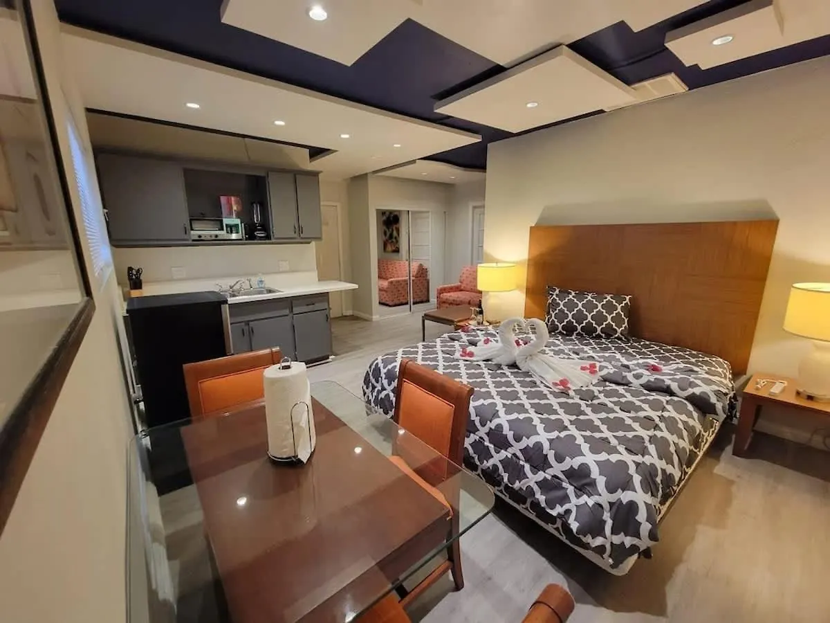 Vegas Unit A Charm To Remember Love Of Vegas Las Vegas